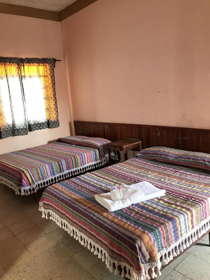 Hotel Izala San Pedro Pochutla エクステリア 写真